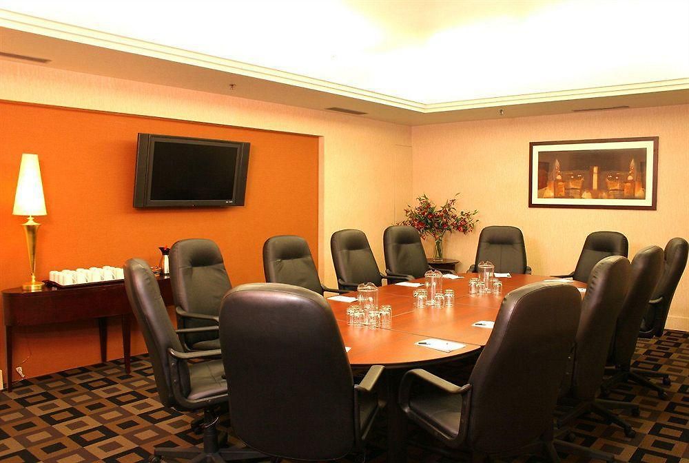 Hotel - Dwtn - Parliament Hill By Ihg