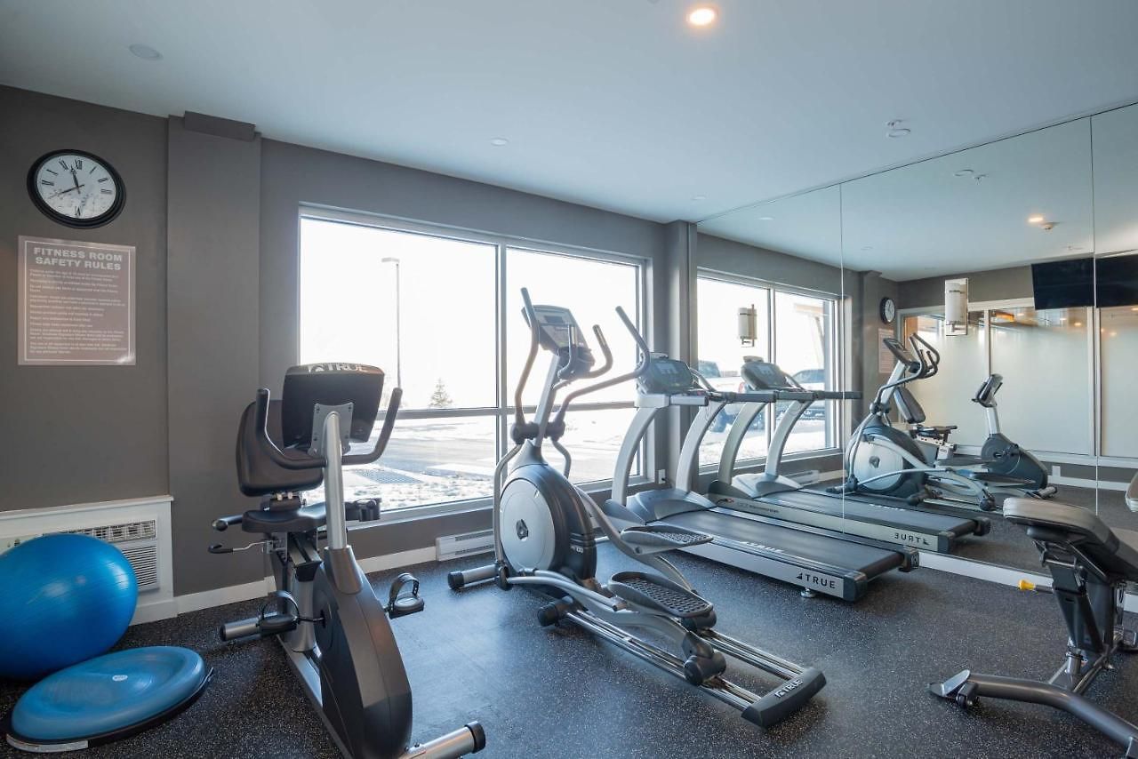 Sandman Signature Airport Hotel Ottawa