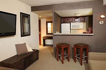Bostonian Executive Suites Hotel