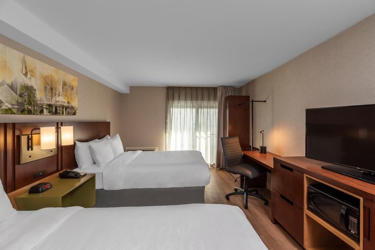 Comfort Kanata West 4*