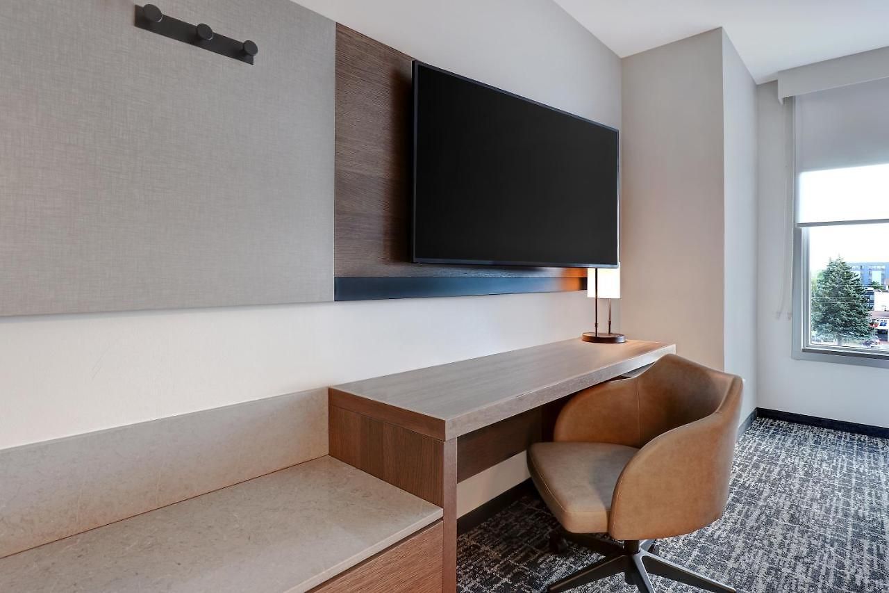 Hyatt Place West Ottawa