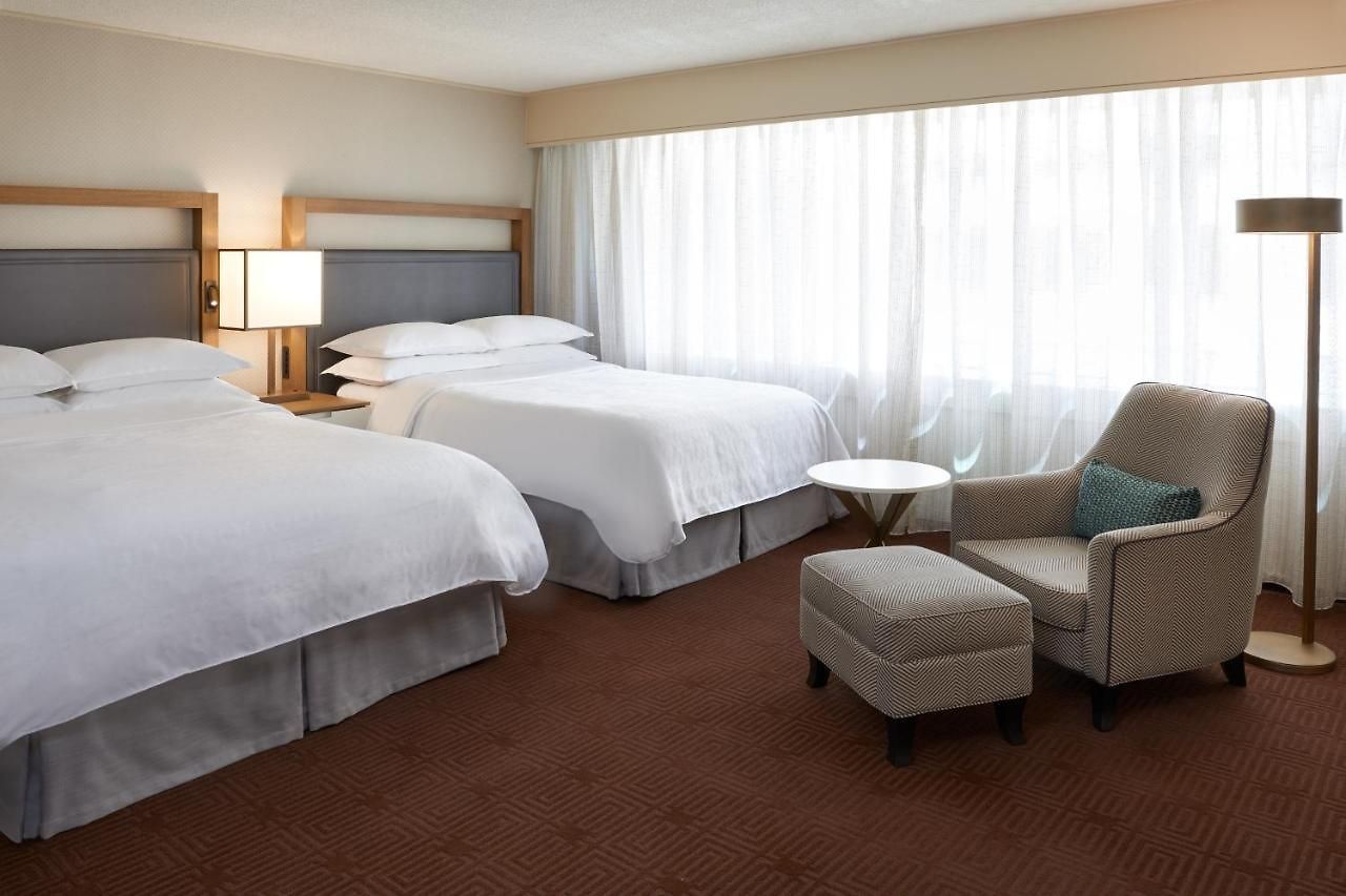 Sheraton 4*