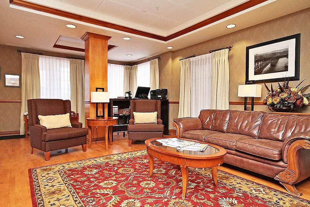Hotel Fairfield & By Marriott Kanata