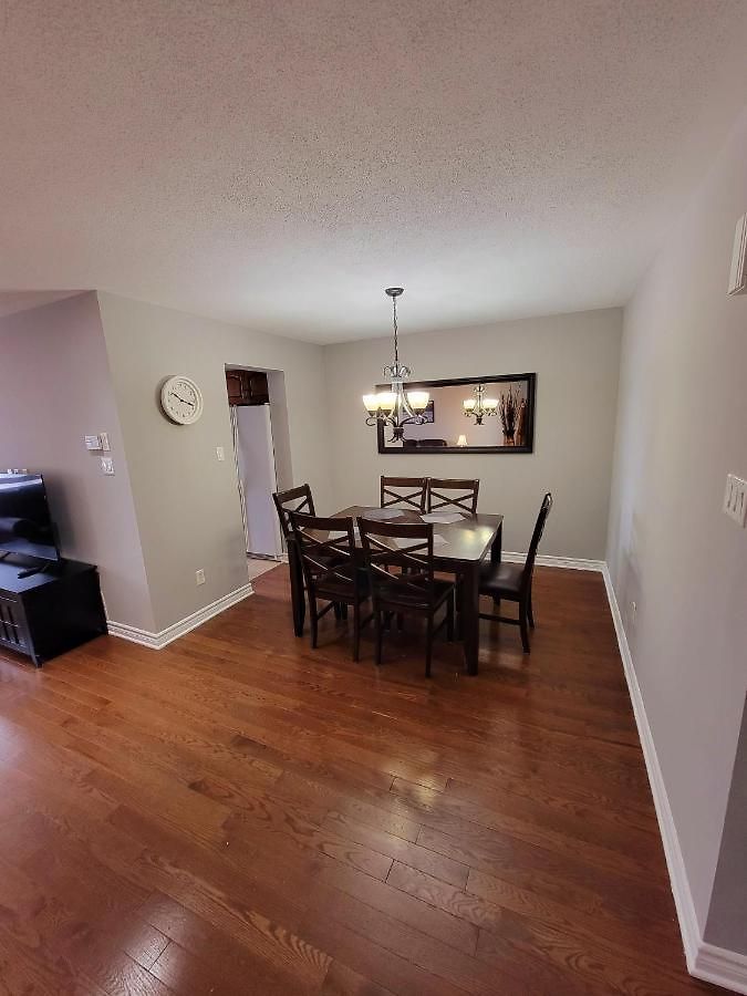 Apartment Cozy 3 Bedroom Town House 20 Min From Down Town And Airport