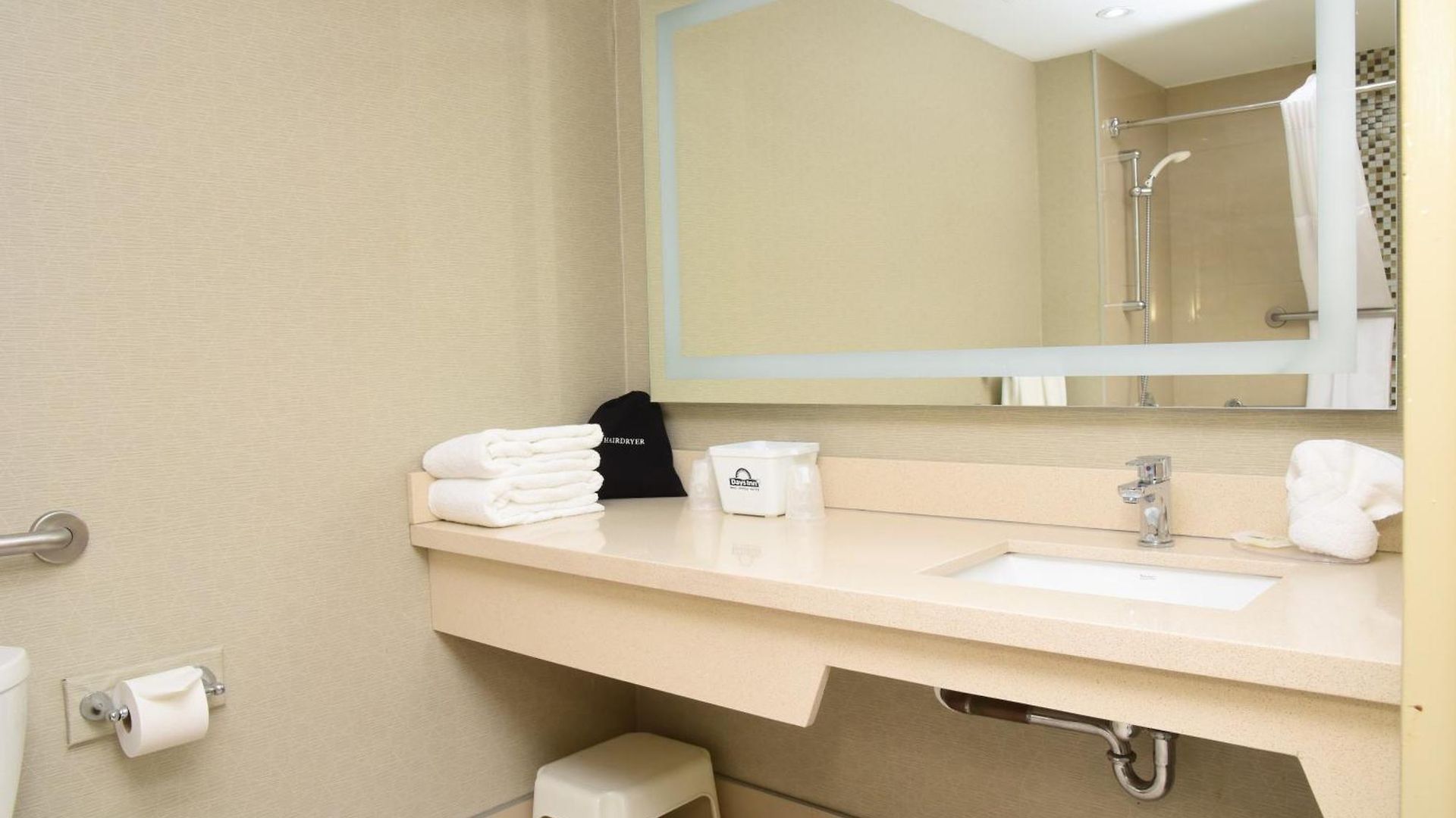 Days By Wyndham Hotel 3*
