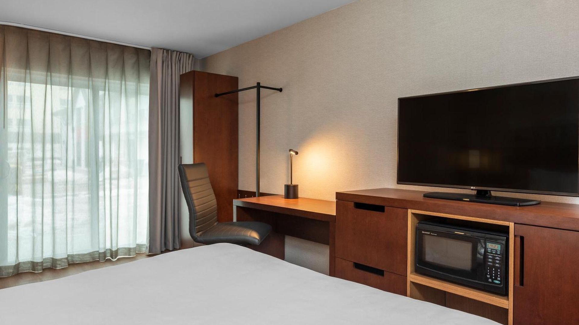 Comfort Kanata West Inn 4*