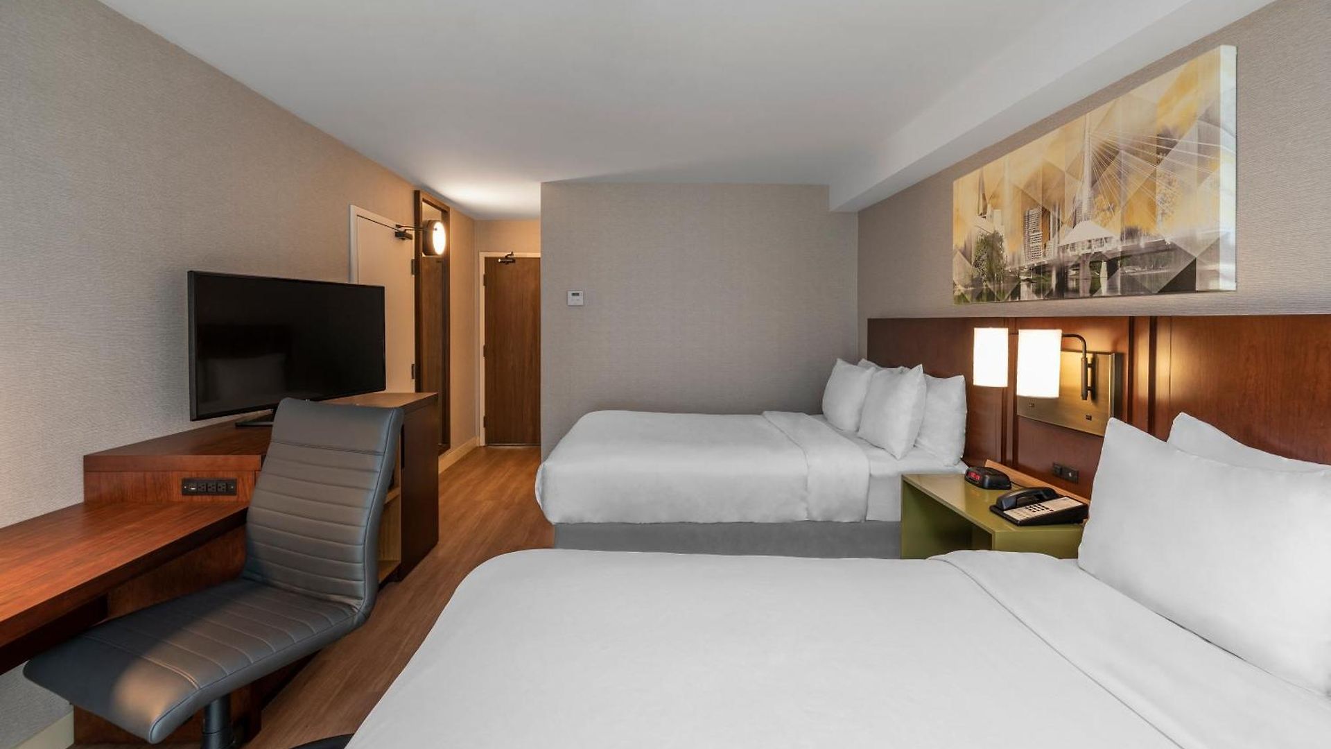 Comfort Kanata West Inn 4*
