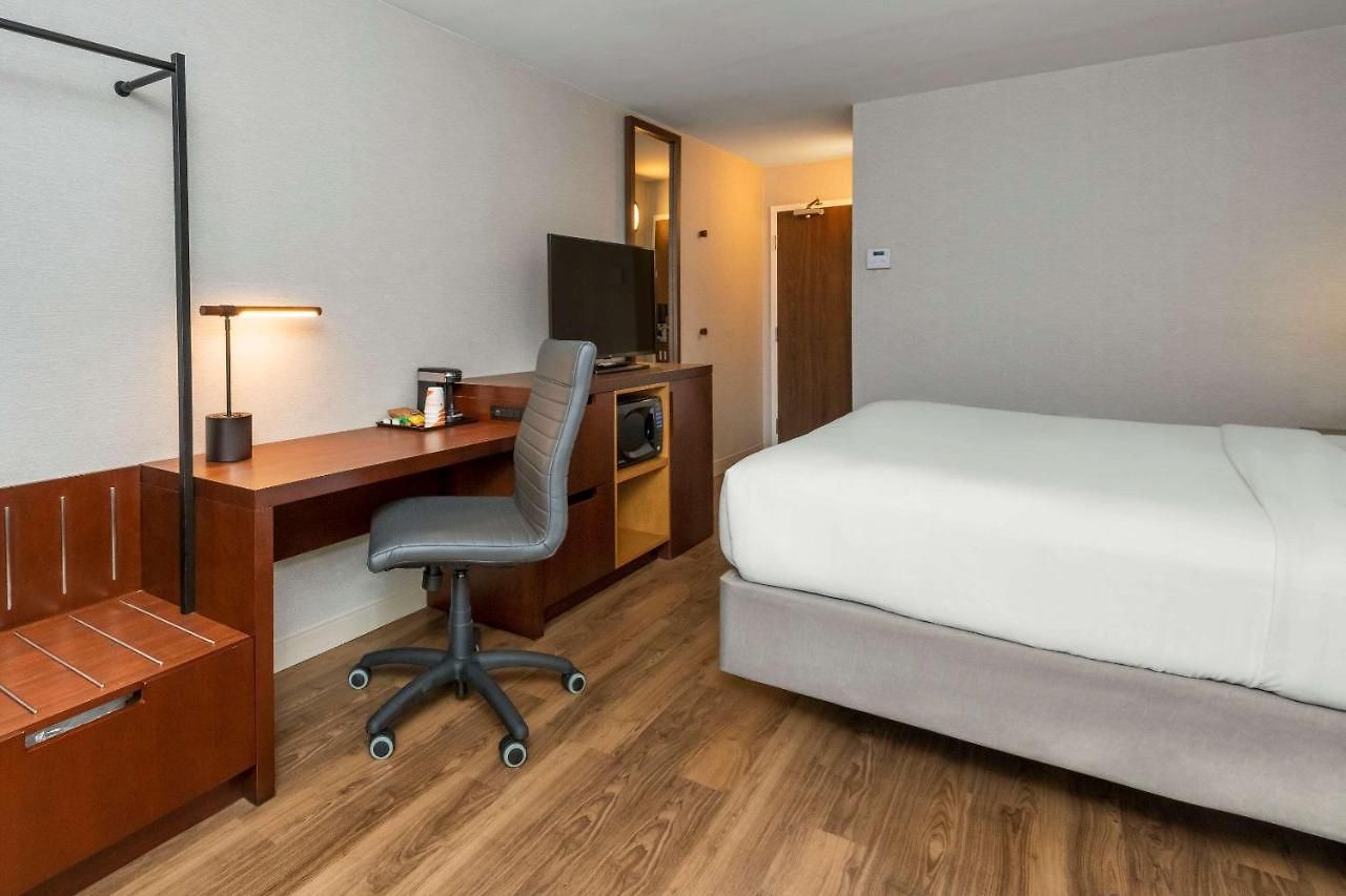 Comfort East Inn Ottawa