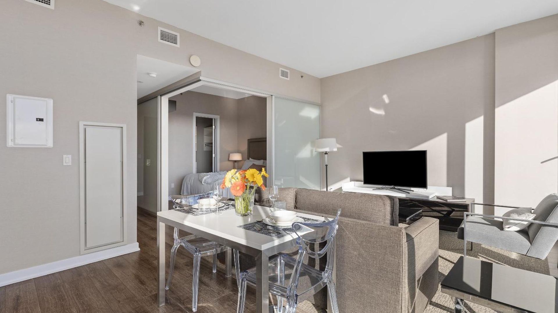 Soho Residences Lisgar 4*