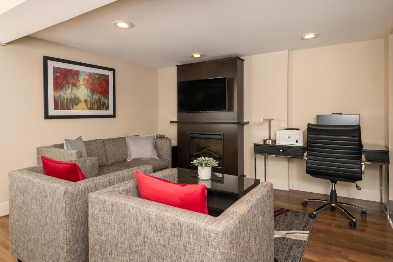 Comfort East Inn Ottawa
