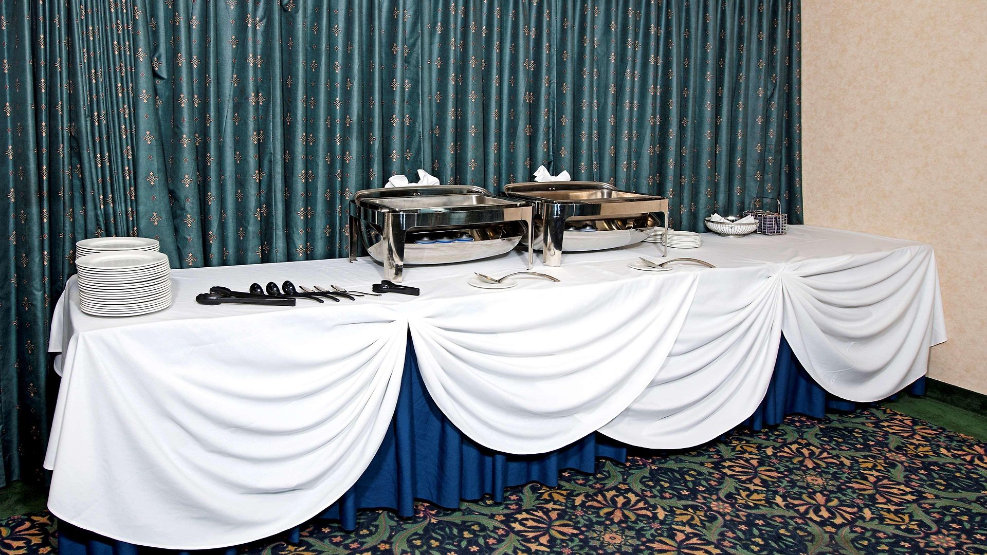 Hampton By Hilton 3*