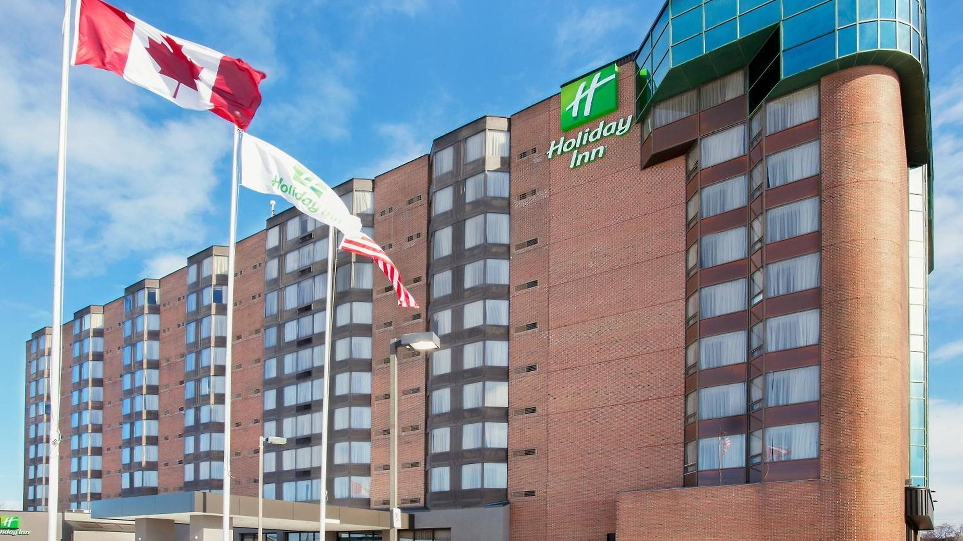 Hotel East By Ihg 4*
