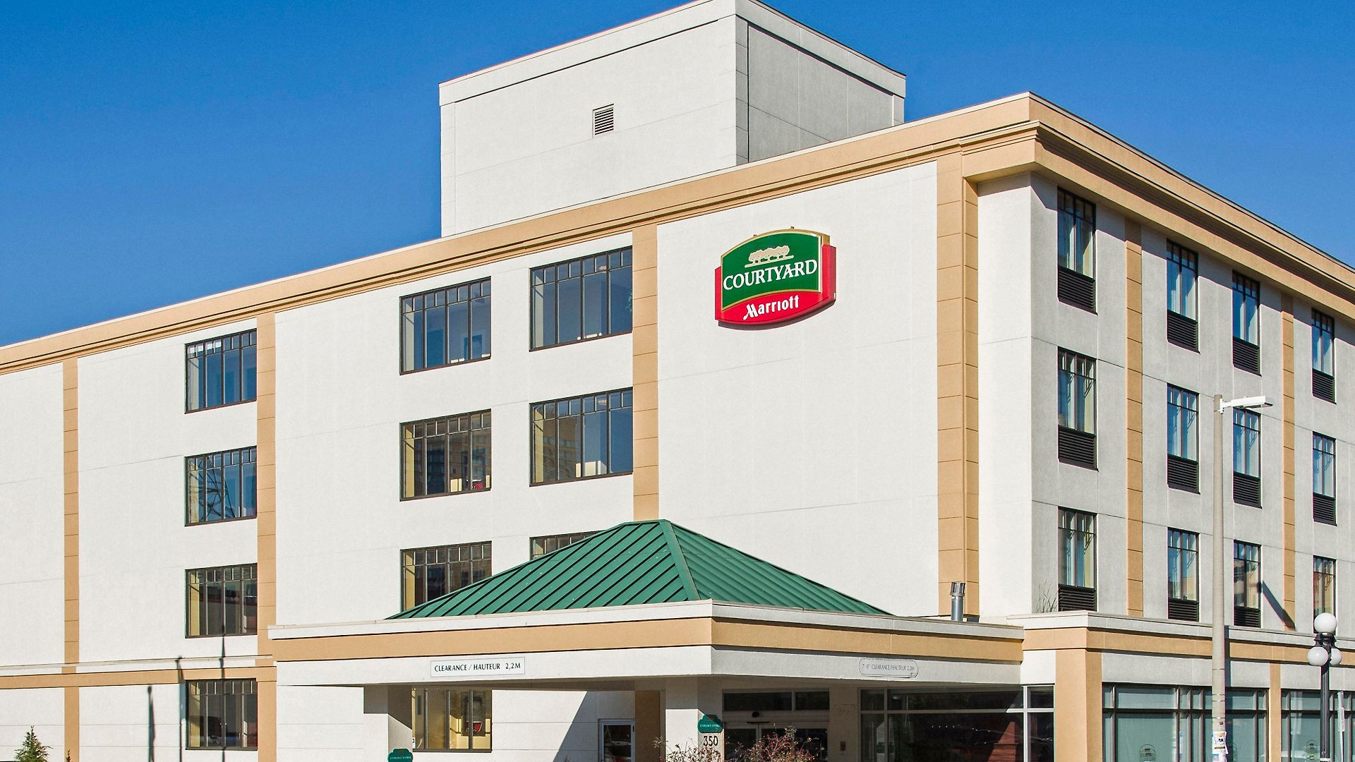 Courtyard By Marriott Downtown 3*