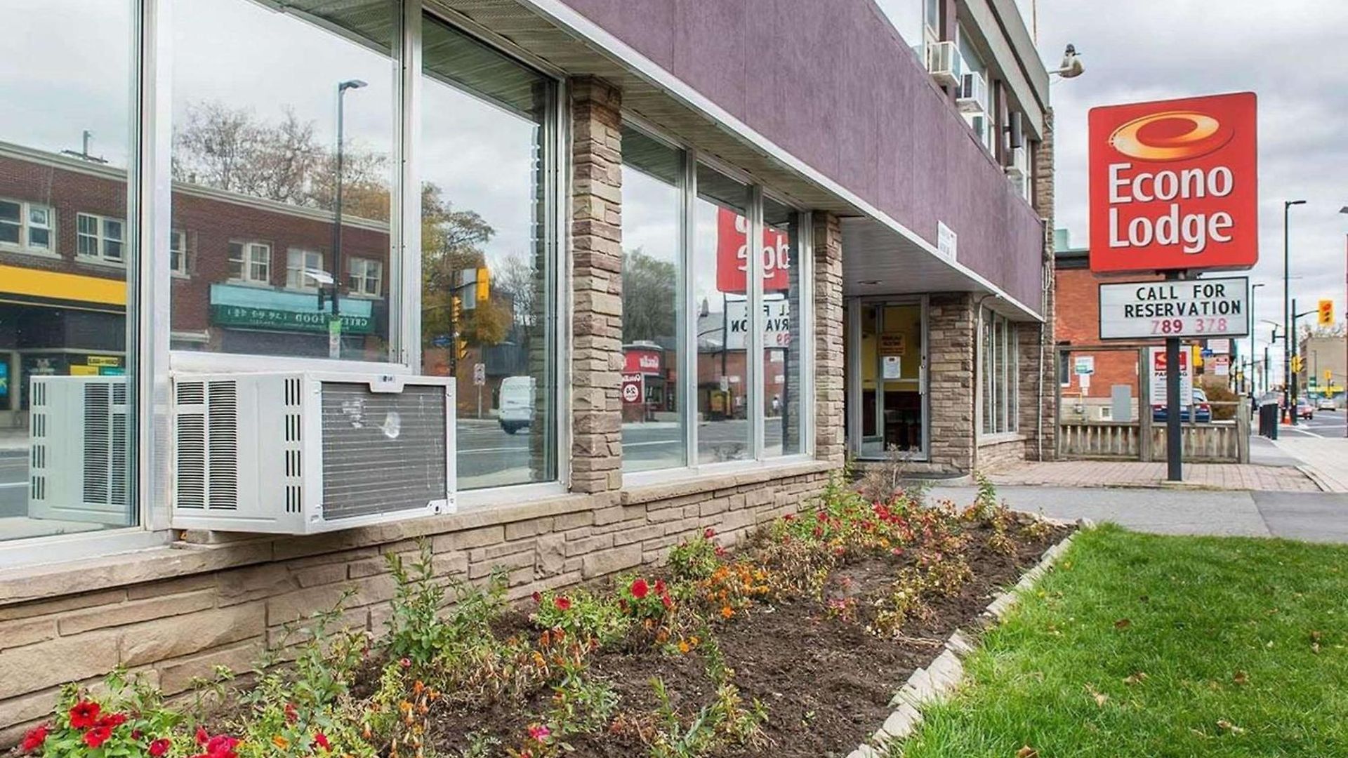 Lodge Econo Downtown