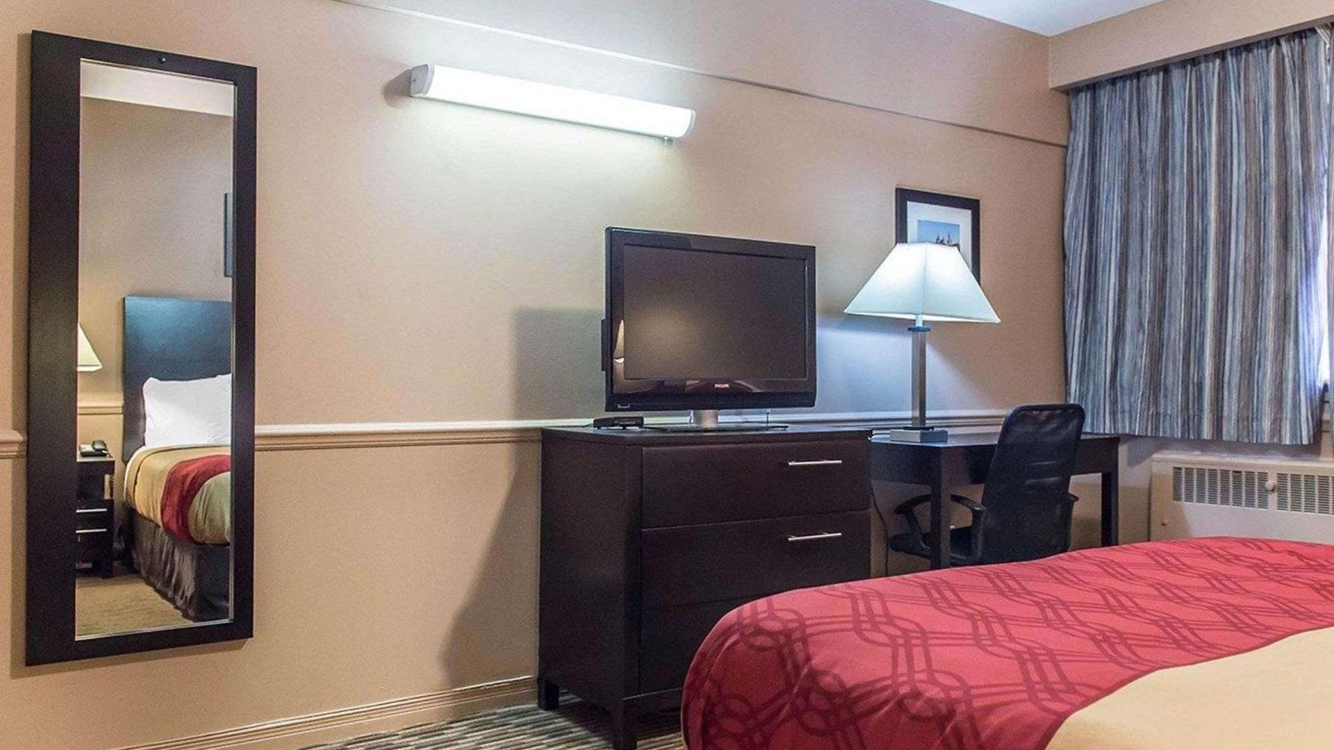 Lodge Econo Downtown