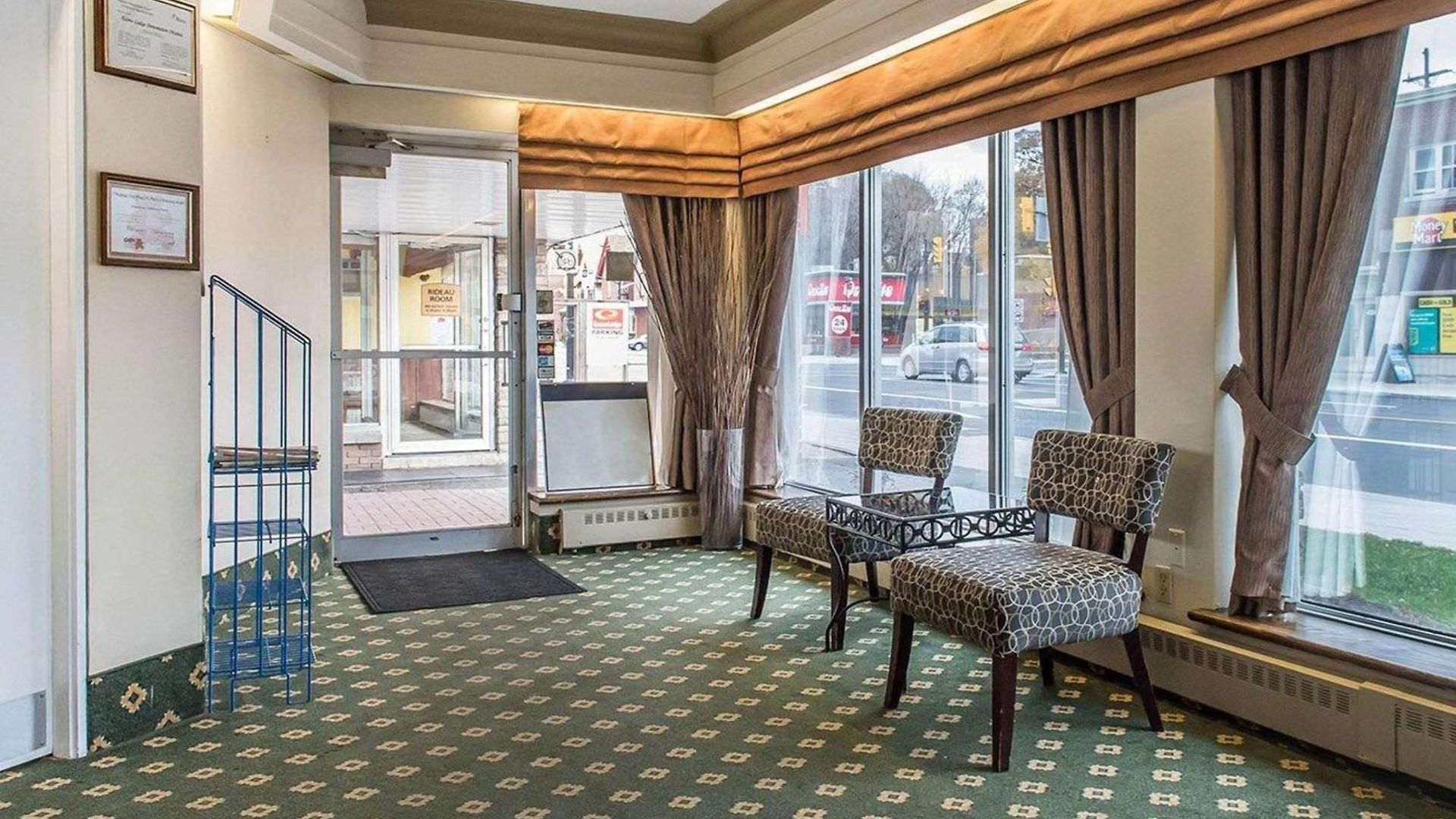 Econo Downtown Lodge