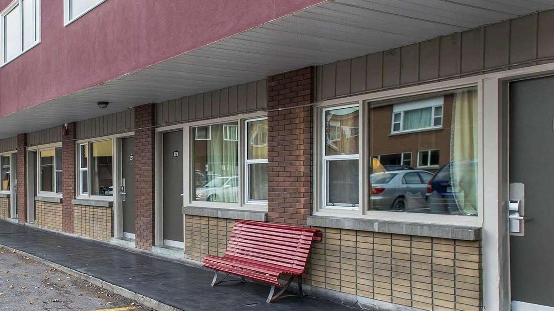 Econo Downtown * Ottawa