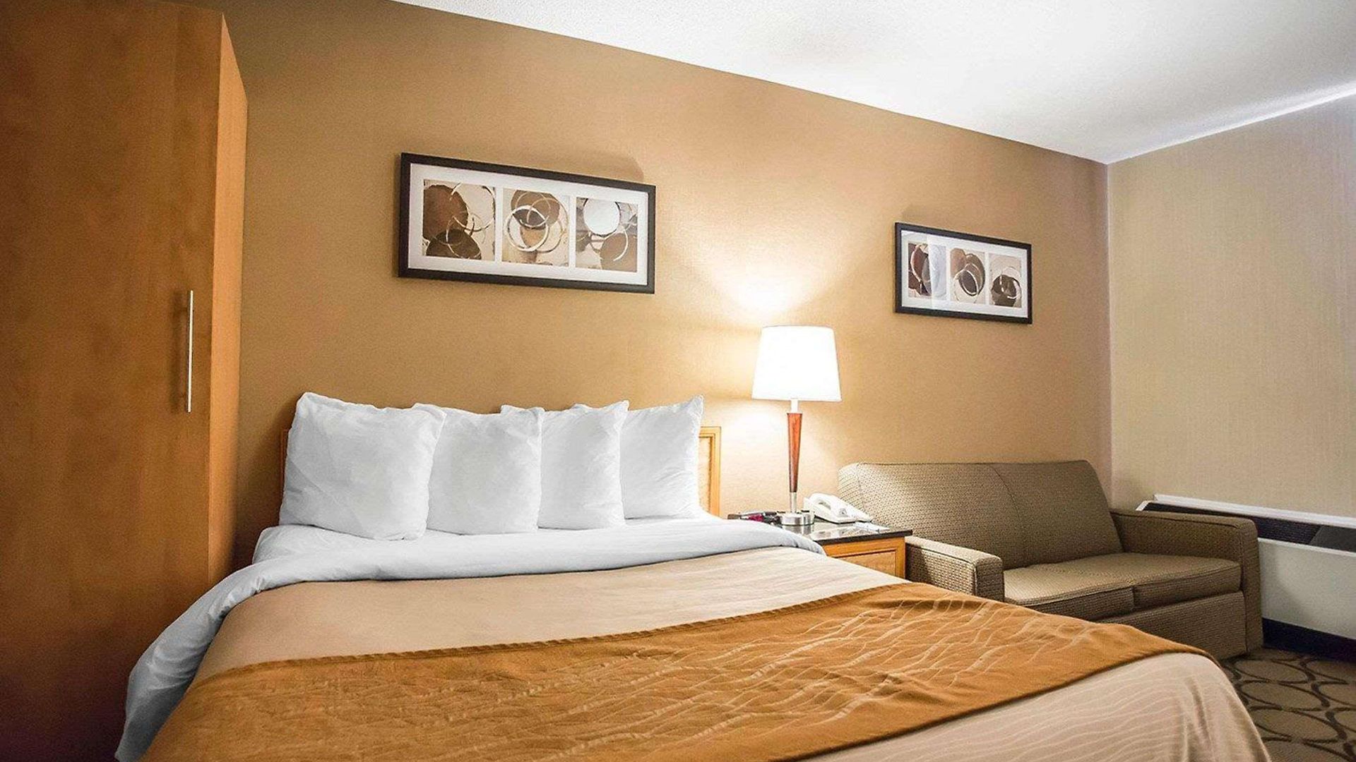 Comfort Kanata West Ottawa