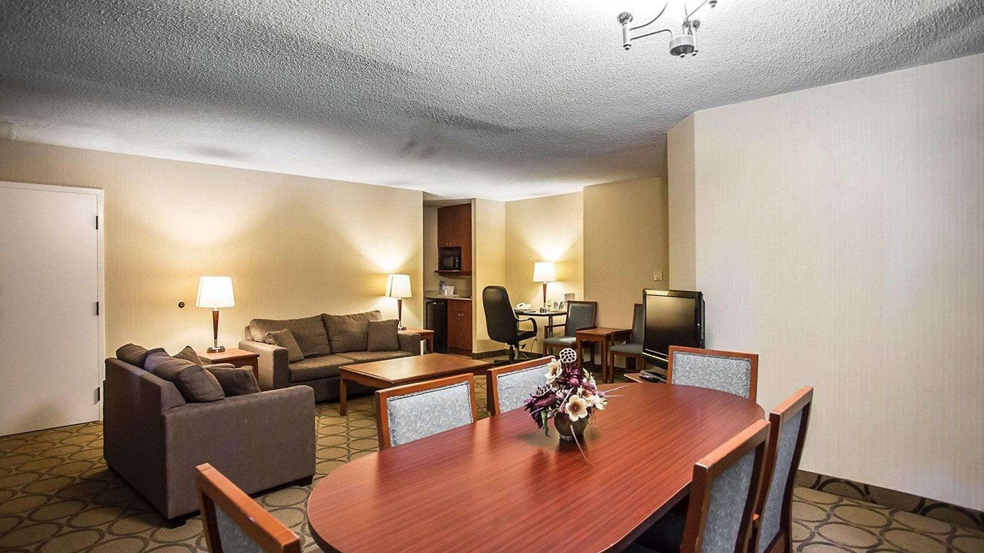 Comfort Kanata West