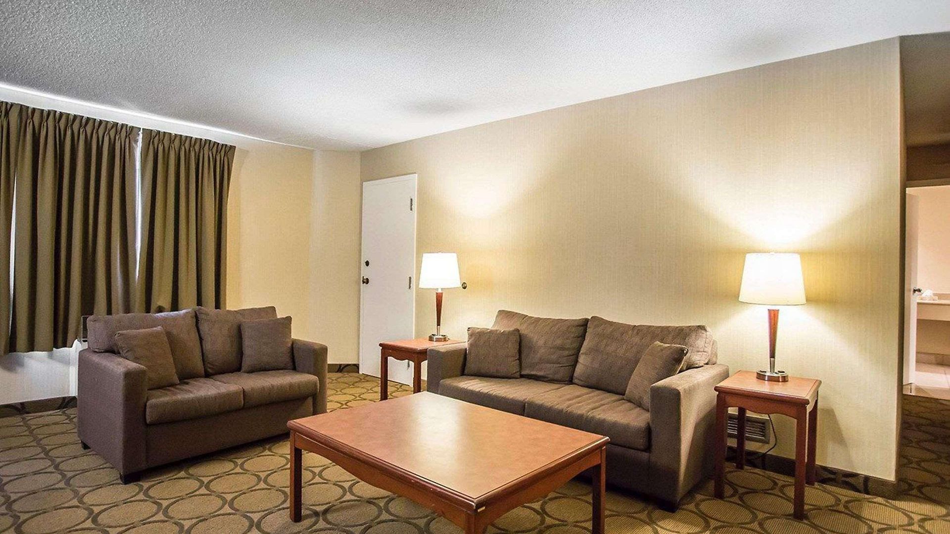 Inn Comfort Kanata West 4*