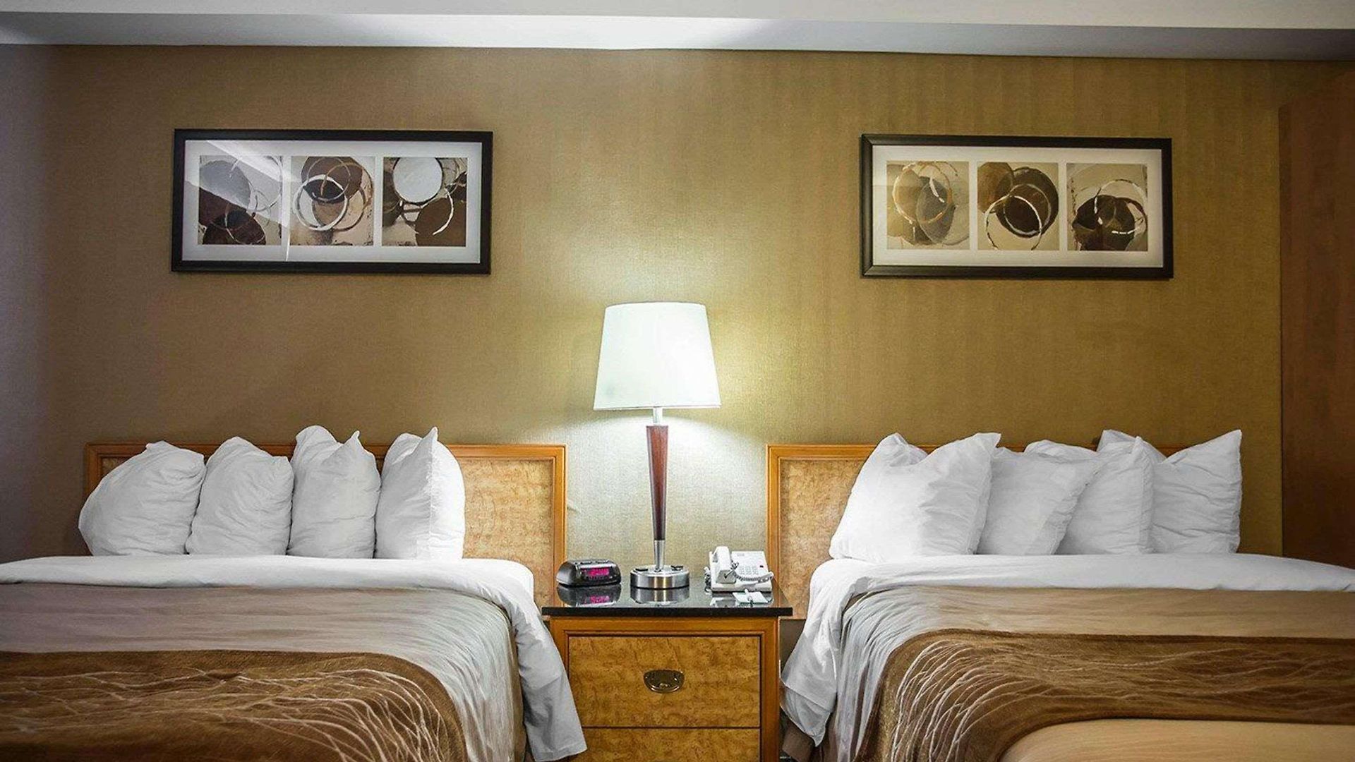 Inn Comfort Kanata West 4*