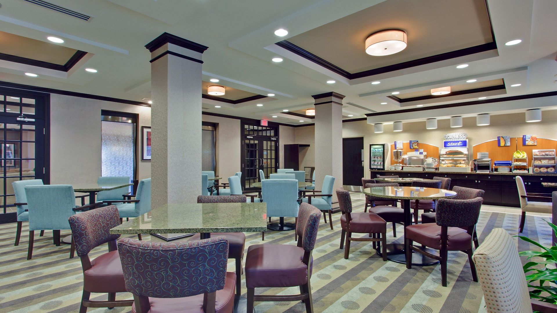 Express & West - Nepean By Ihg Hotel