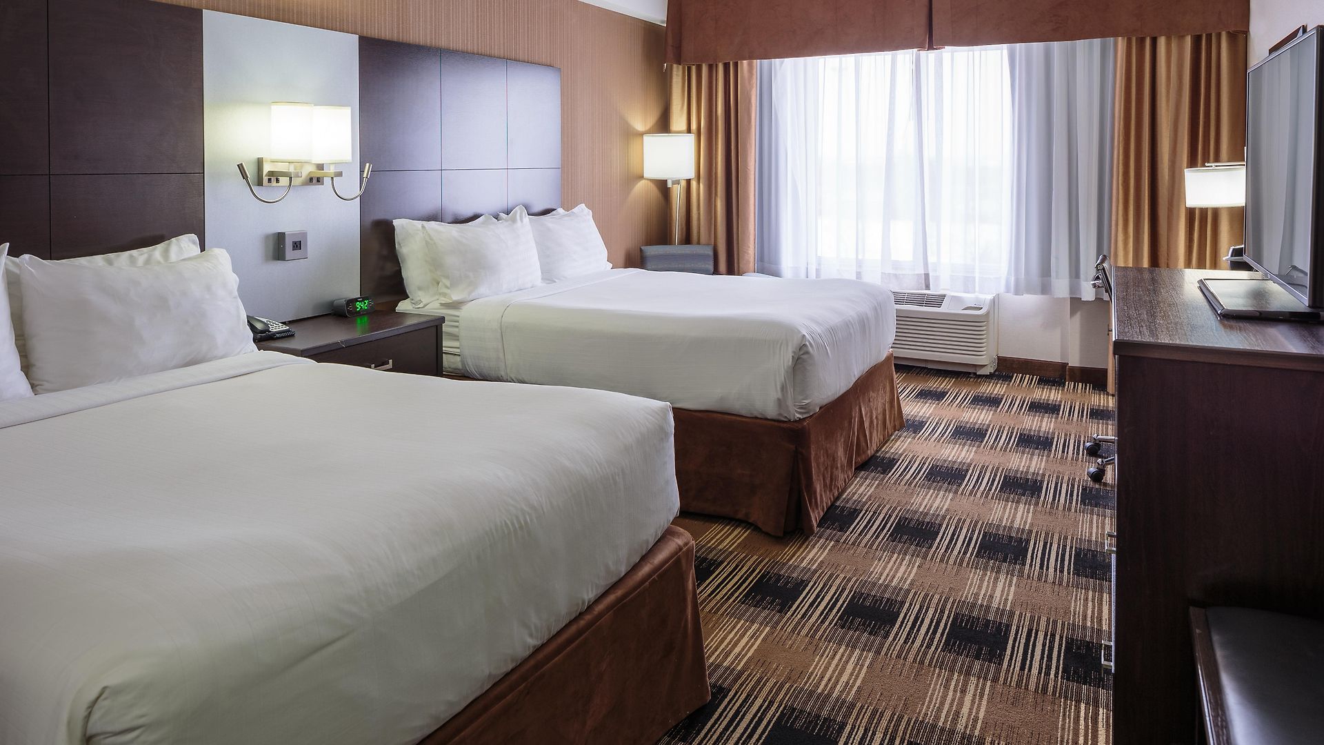 Express & East-orleans By Ihg Hotel