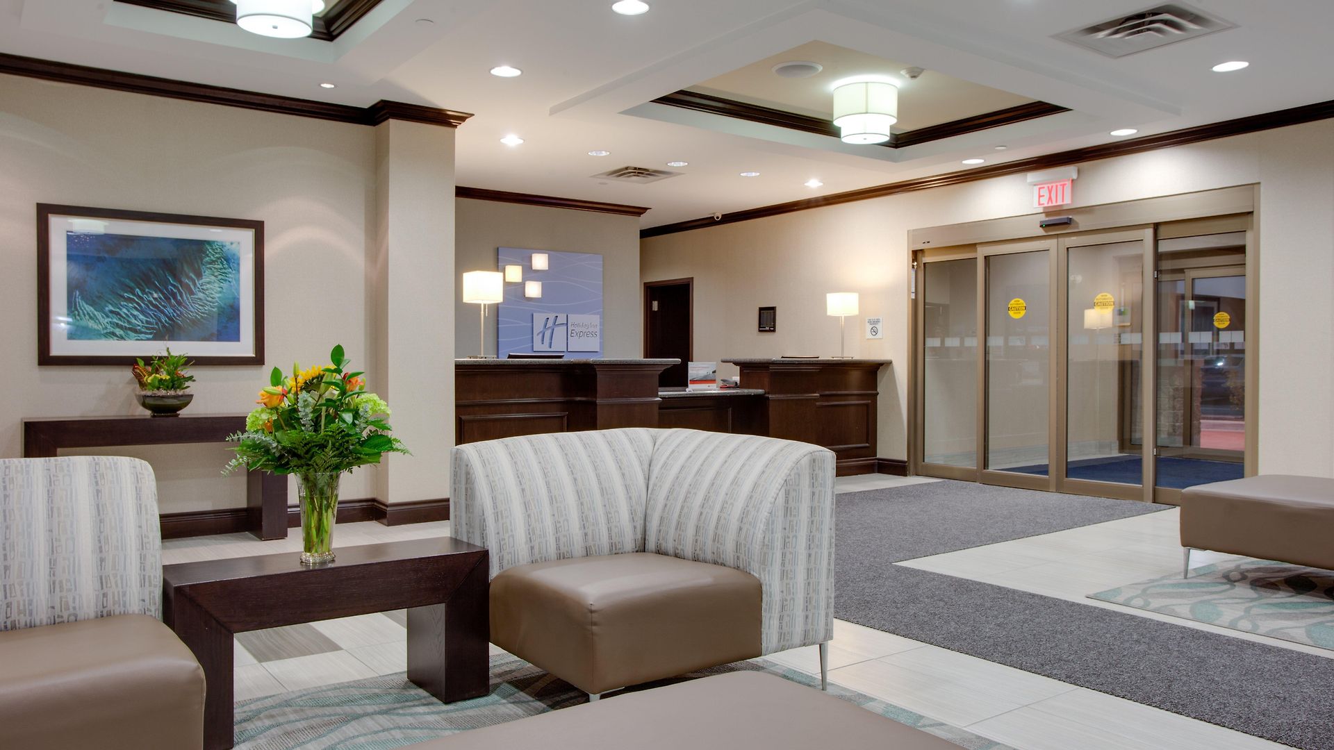 Express & East-orleans By Ihg Hotel 2*