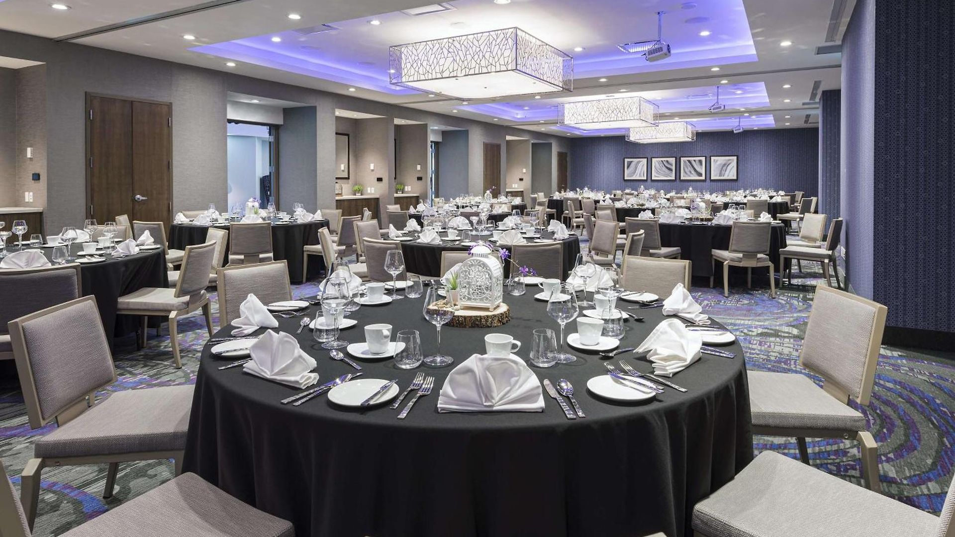 Hotel Homewood By Hilton Downtown 3*