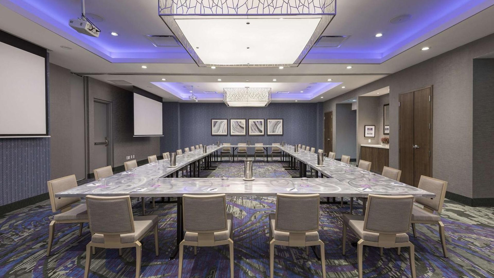 Homewood By Hilton Downtown Hotel 3*