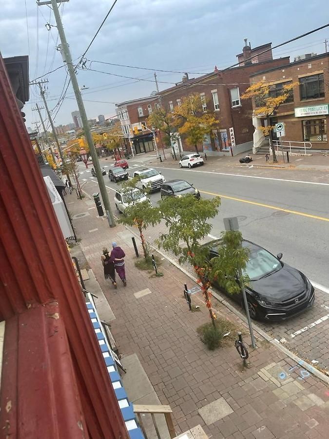 Somerset With Full Kitchen * Ottawa