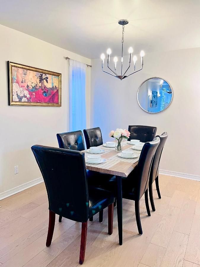 Spacious And Serene 3br Home. Newly Renovated. Guest house Ottawa