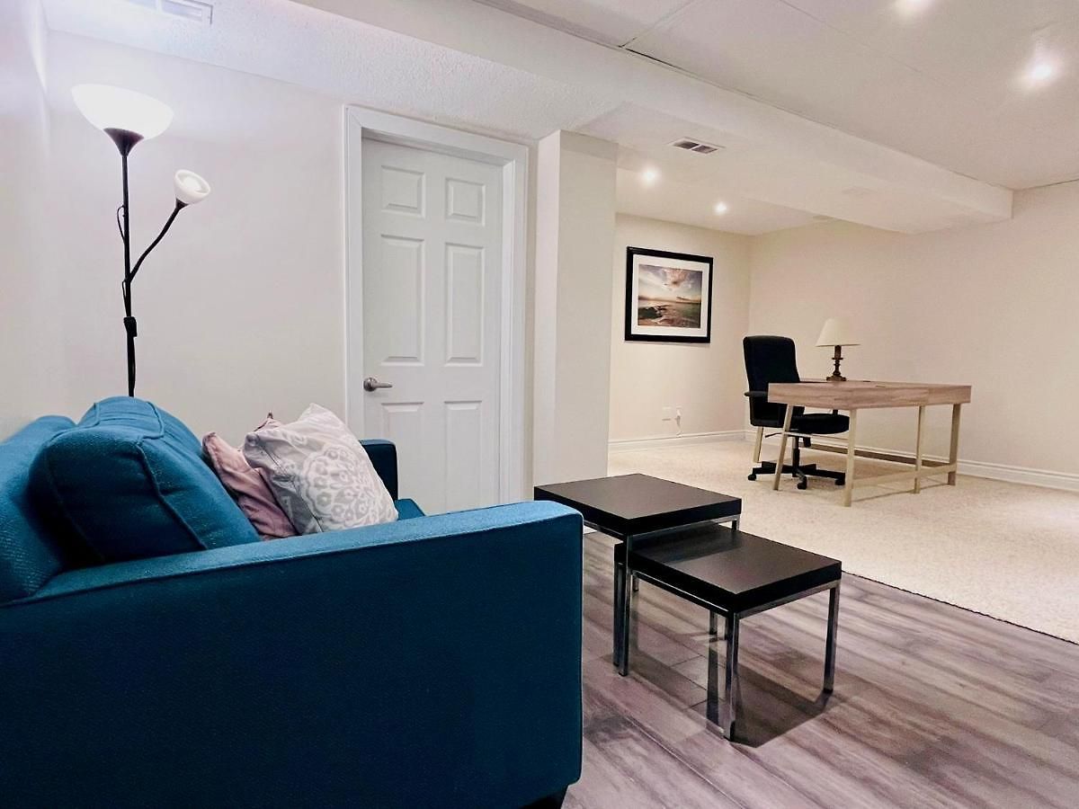 Spacious And Serene 3br Home. Newly Renovated. * Ottawa