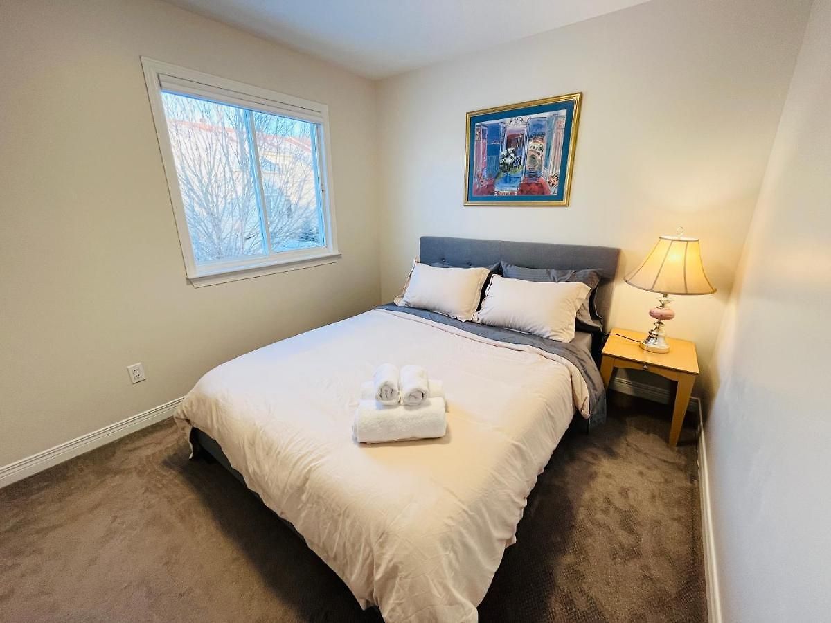 Spacious And Serene 3br Home. Newly Renovated. Guest house