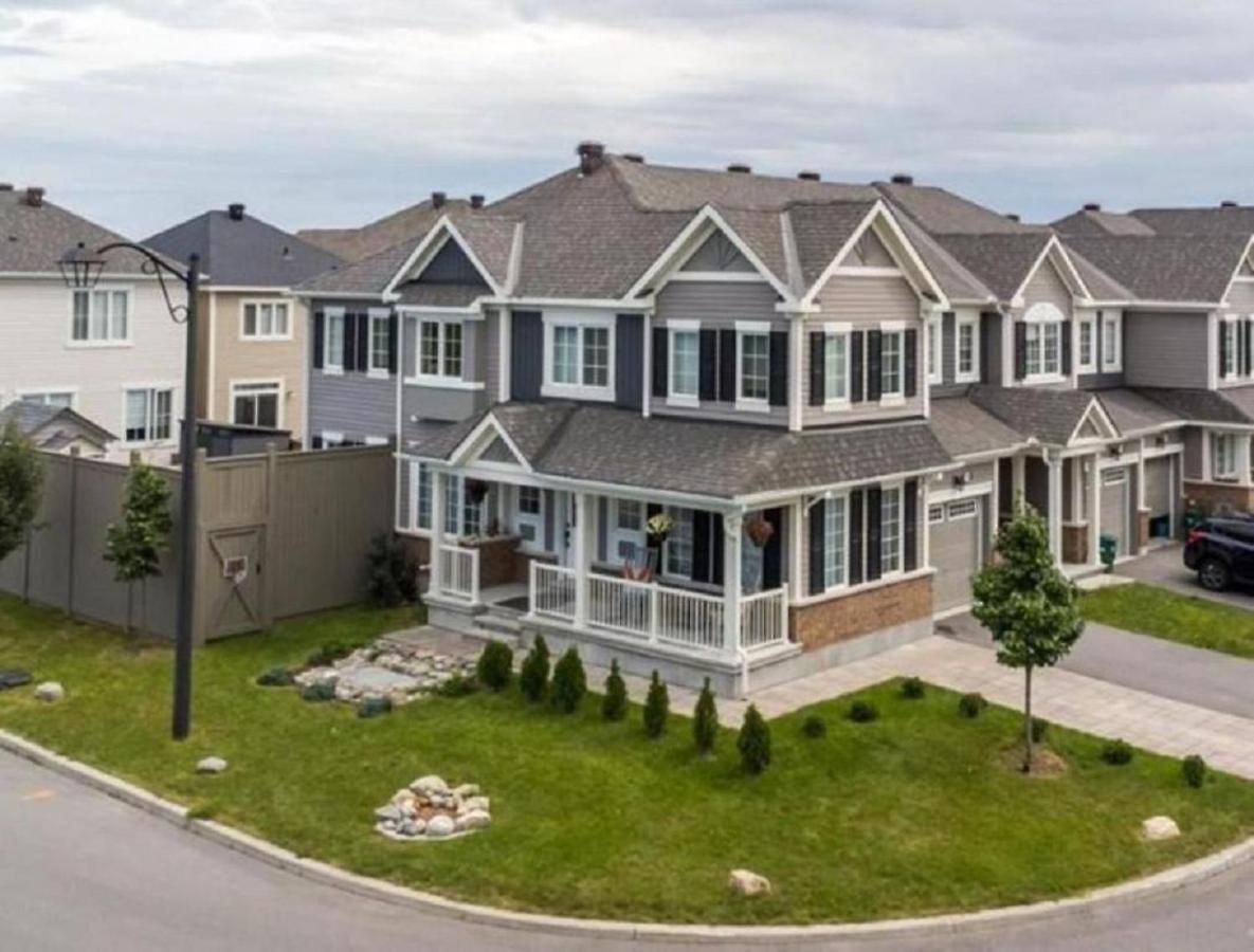 Beautiful Unit In Nepean 4* Ottawa
