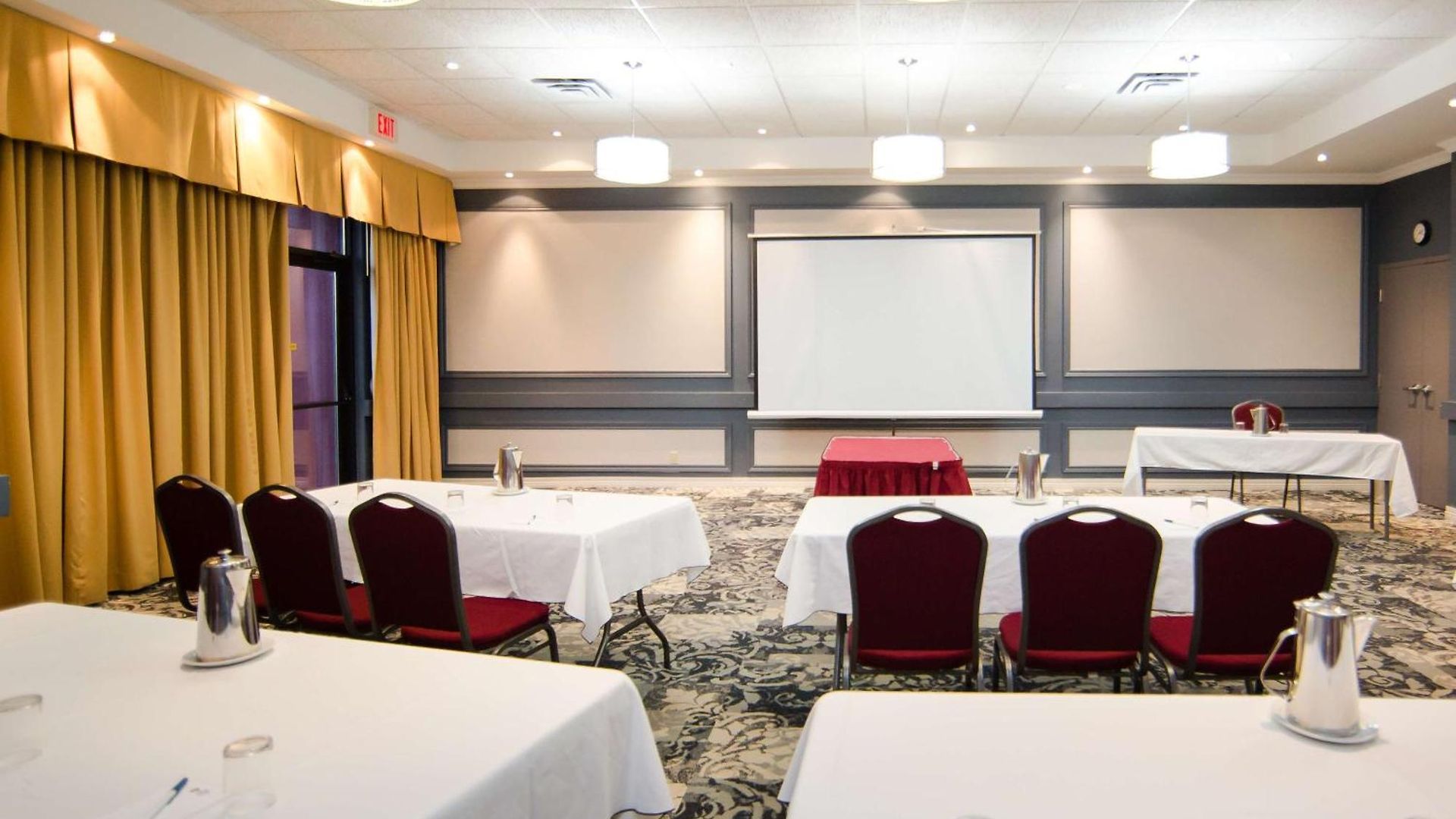 Western Kanata And Conference Centre Ottawa