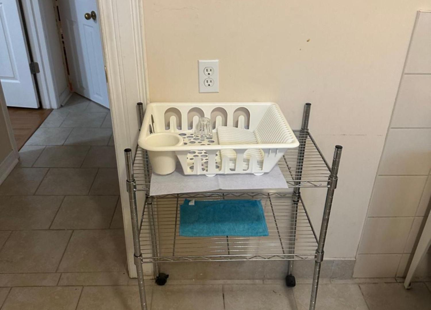 A Bed Of 2 Beds Cute For Females Only - Pour Les Femmes Seulement Ottawa