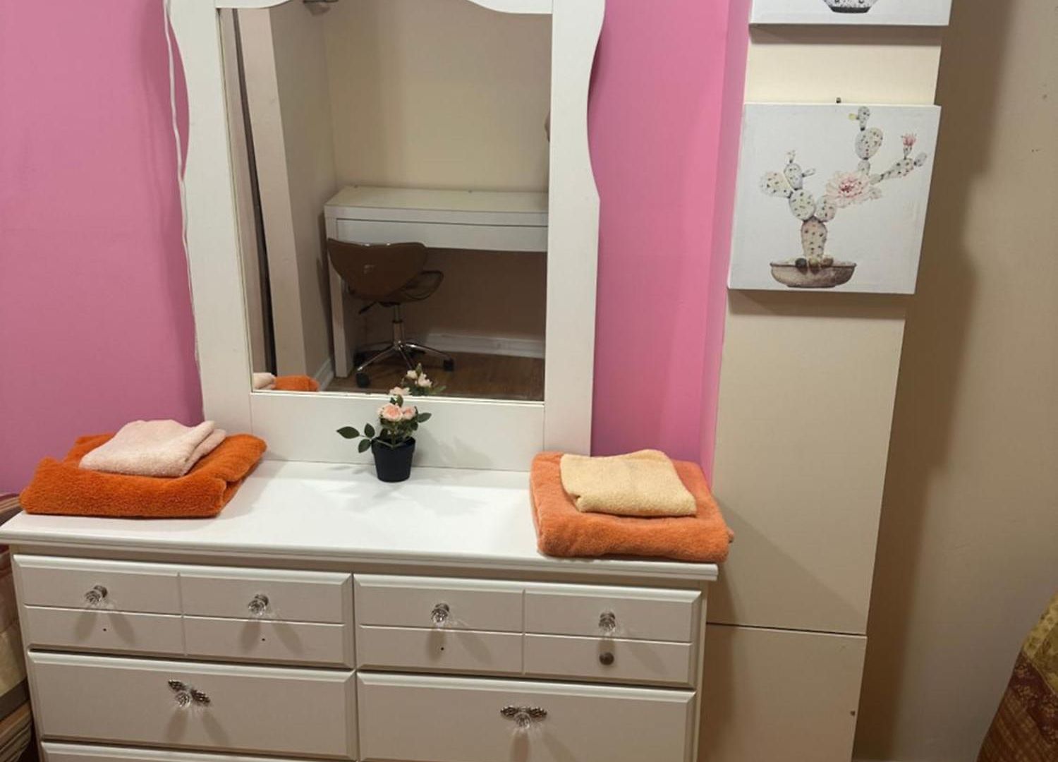 A Bed Of 2 Beds Cute For Females Only - Pour Les Femmes Seulement Homestay *