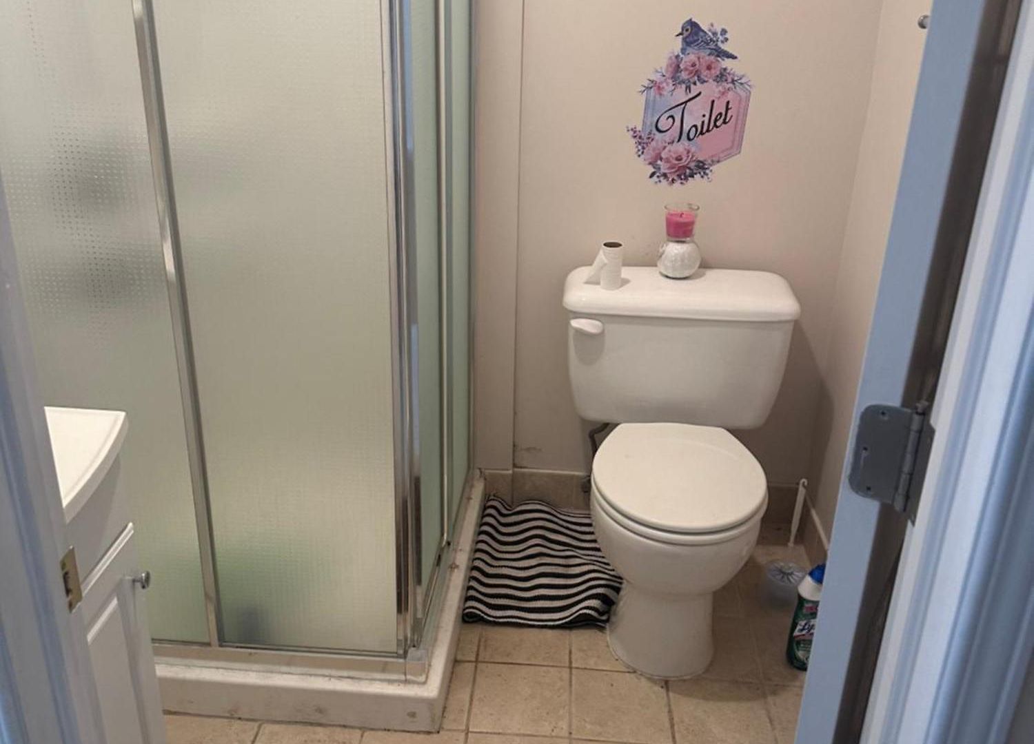 Homestay A Bed Of 2 Beds Cute For Females Only - Pour Les Femmes Seulement Ottawa