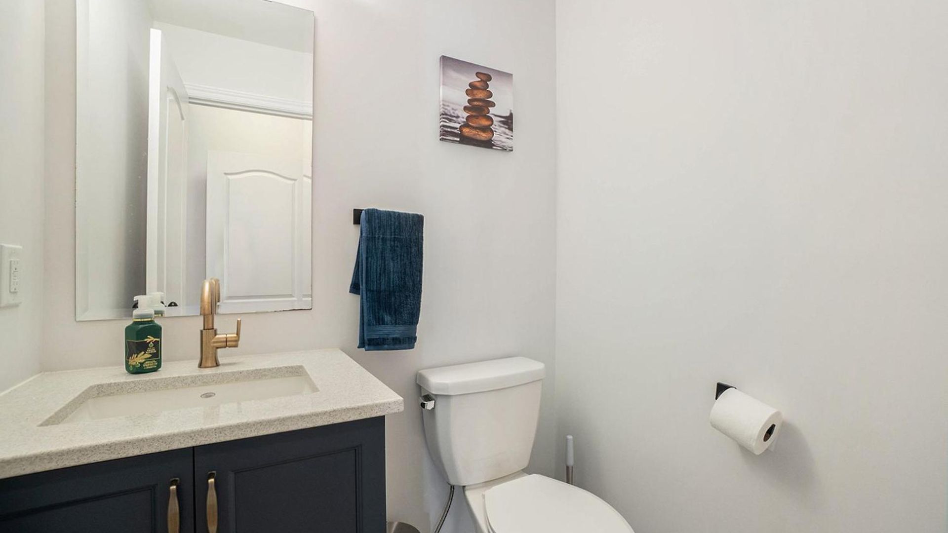 Fully Furnished 4 Bedroom House In * Ottawa