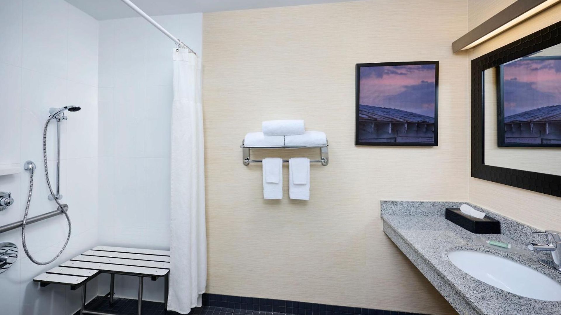 Hotel Fairfield & By Marriott Kanata Ottawa