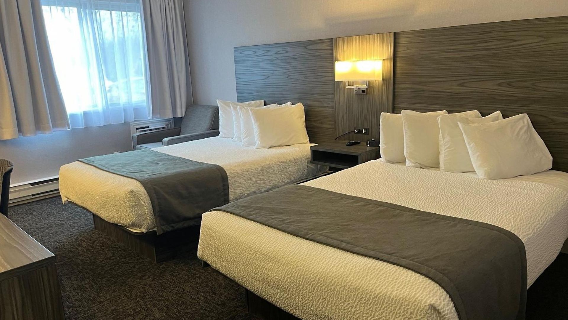 Hotel Travelodge By Wyndham East 3*