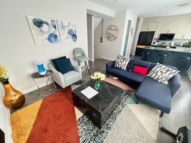 The Oasis Lounge By Luke 1913 Ottawa