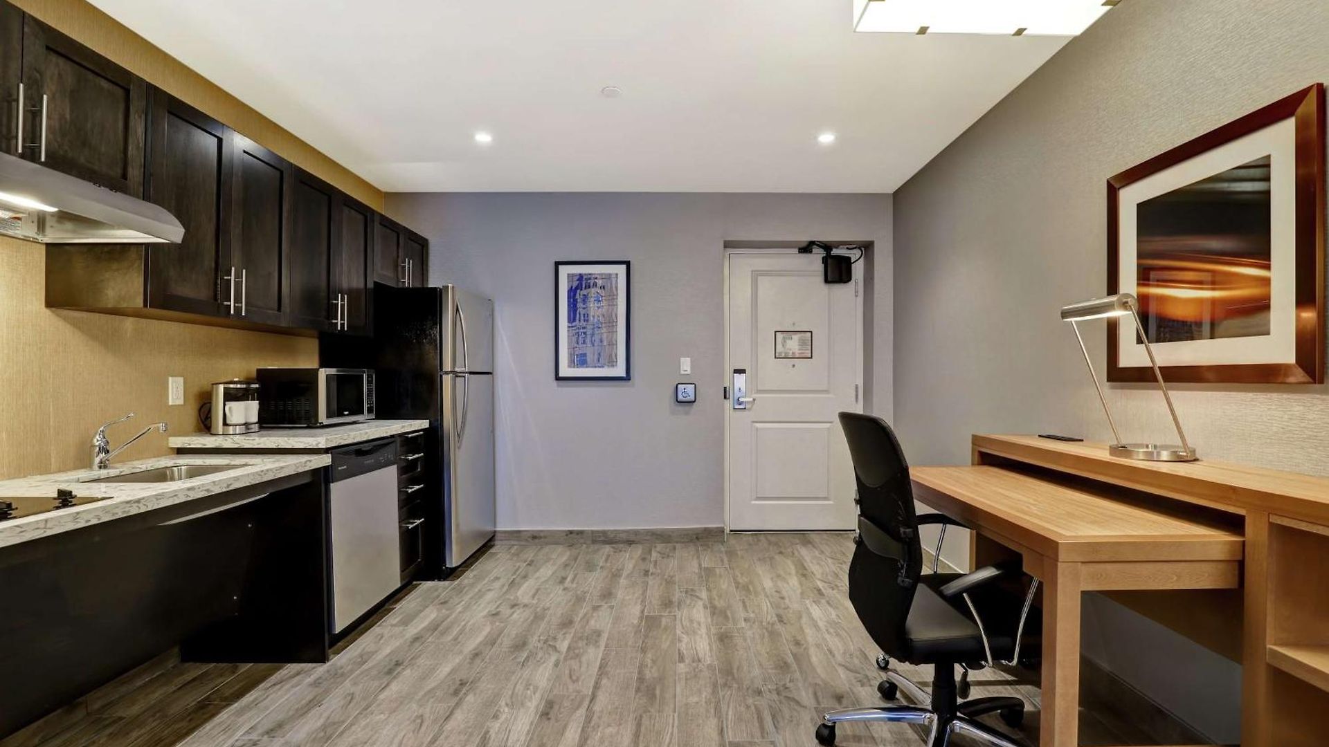 Homewood By Hilton Kanata Hotel 3*