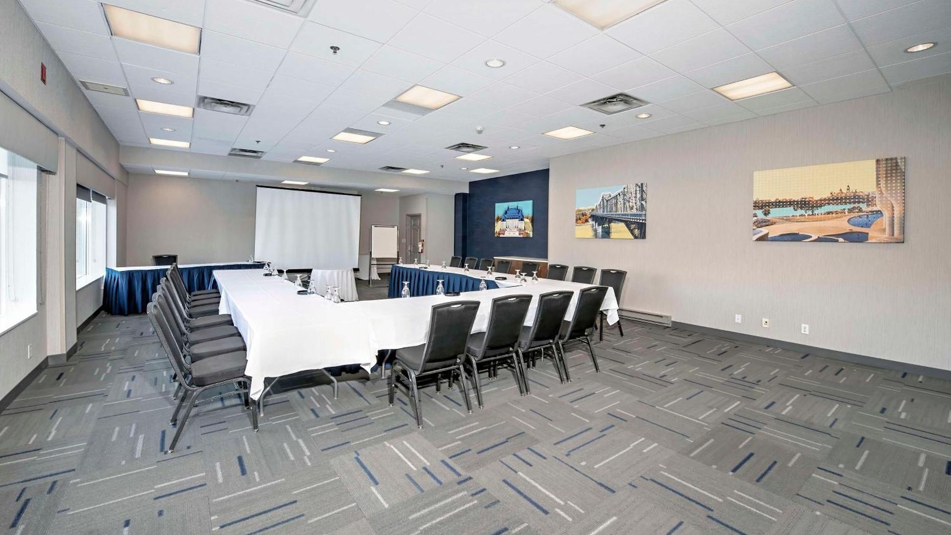 Hampton By Hilton Ottawa