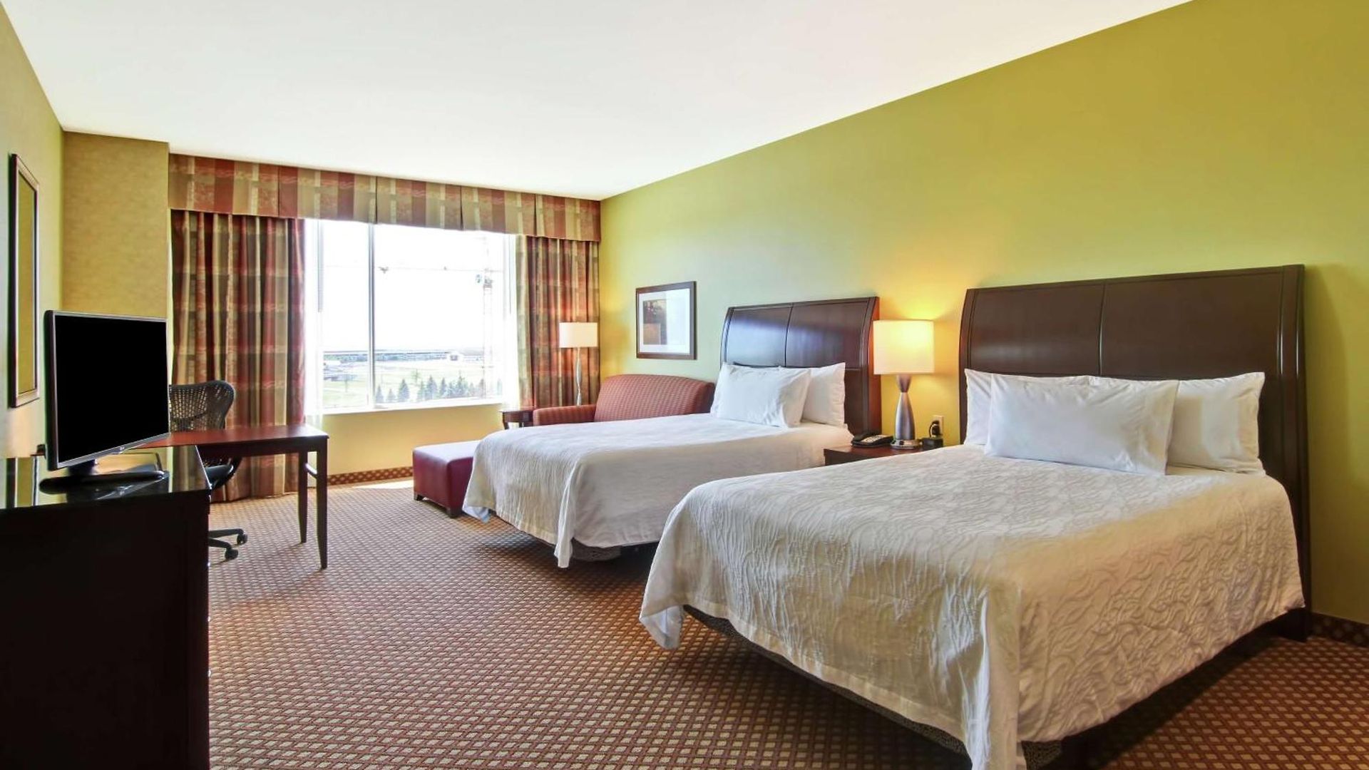 Hilton Garden Airport Hotel