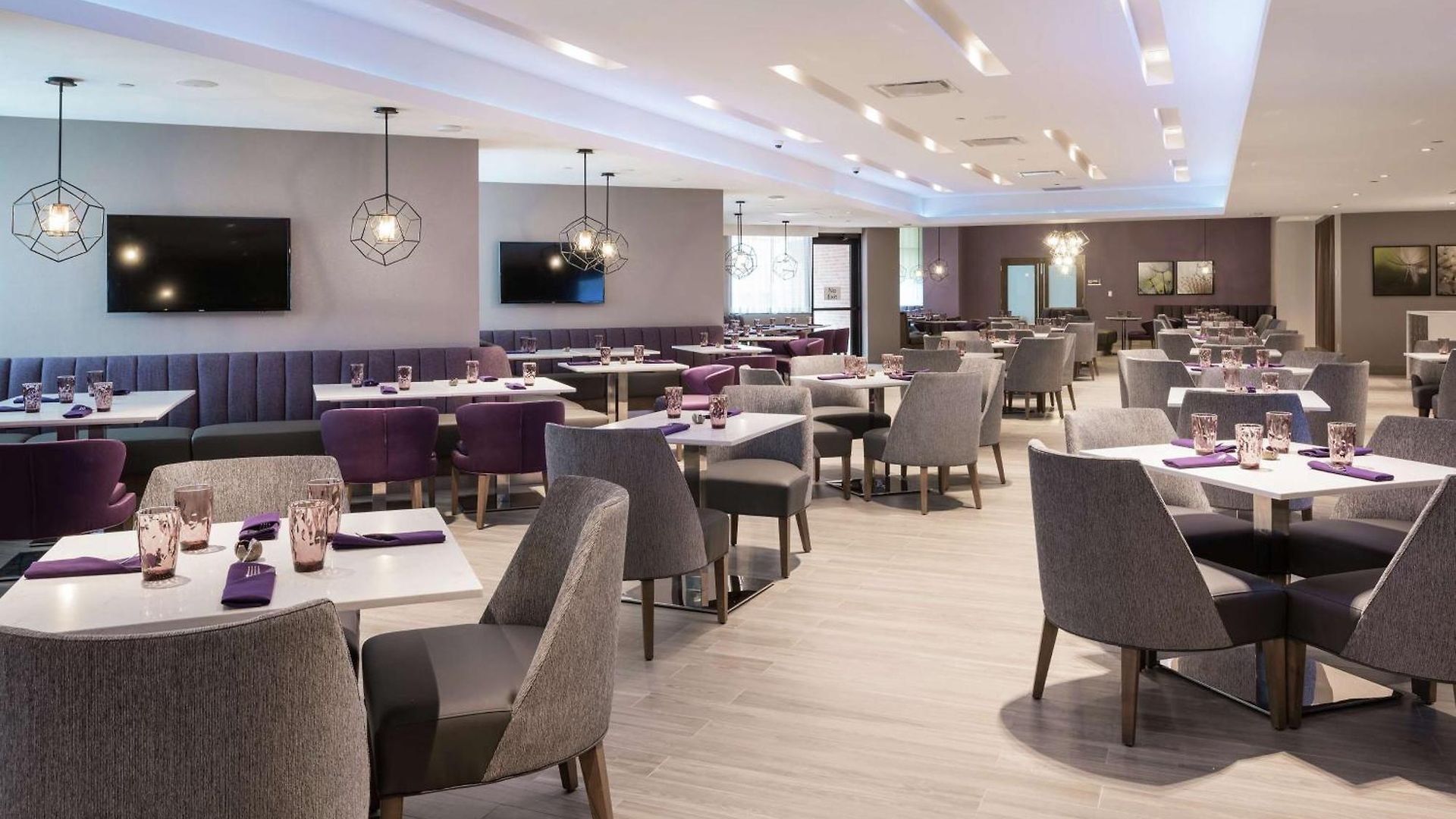 Hotel Homewood By Hilton Downtown Ottawa