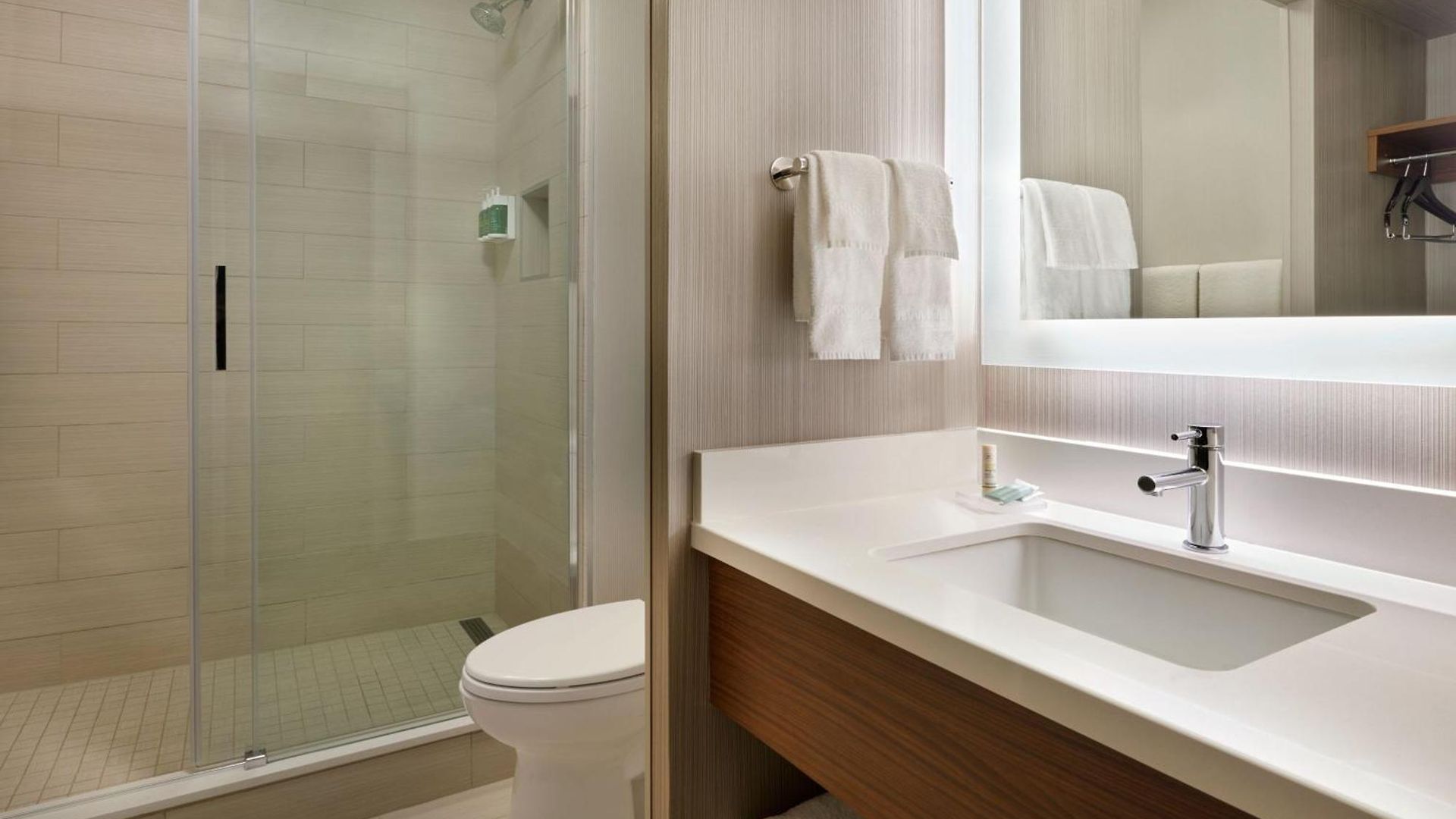 Courtyard By Marriott Downtown 3*