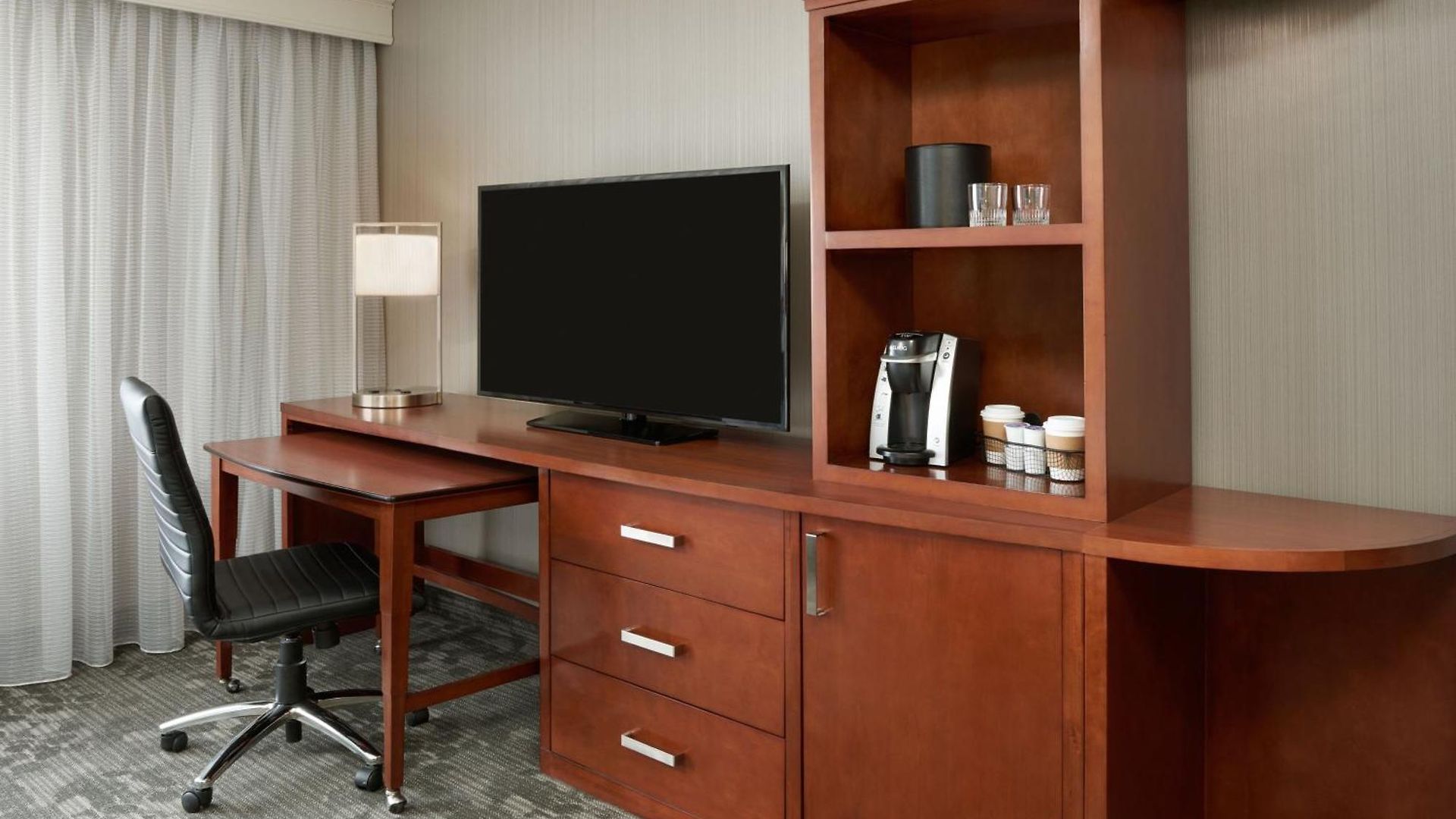 Courtyard By Marriott Downtown Hotel 3*