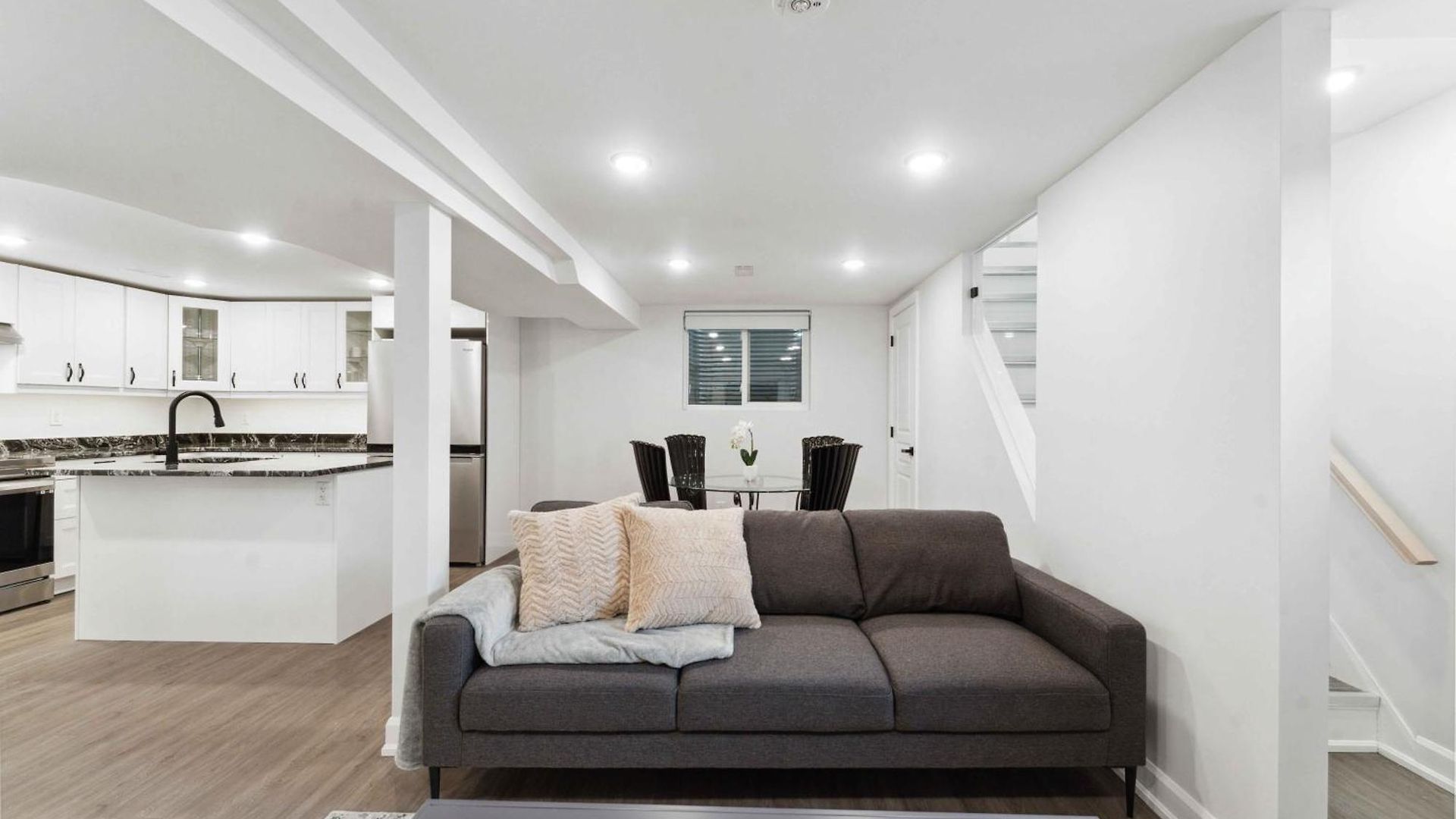 Modern 3br Apartment Ottawa
